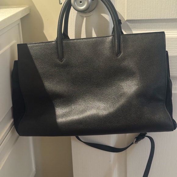 Saint Laurent Black Leather Tote Bag - Picture 3 of 8